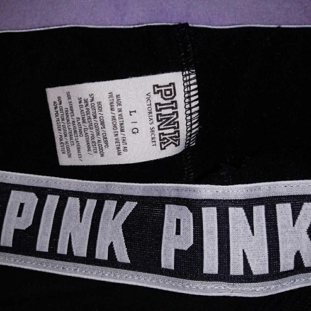VS Pink - Picture 5 of 8